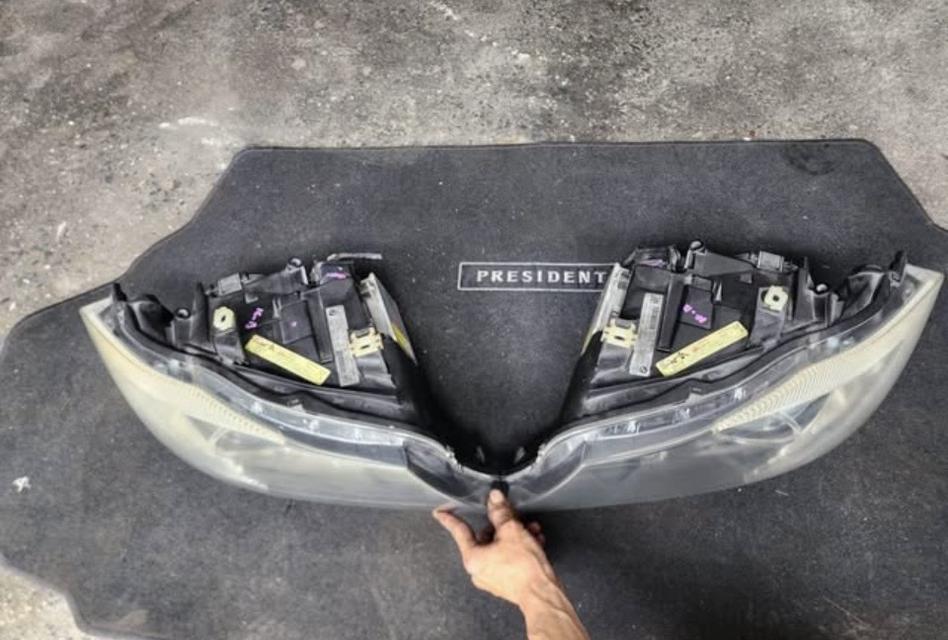 ขาย บัลลาด+โคมไฟหน้า BMW E90 2005 รูปที่ 4