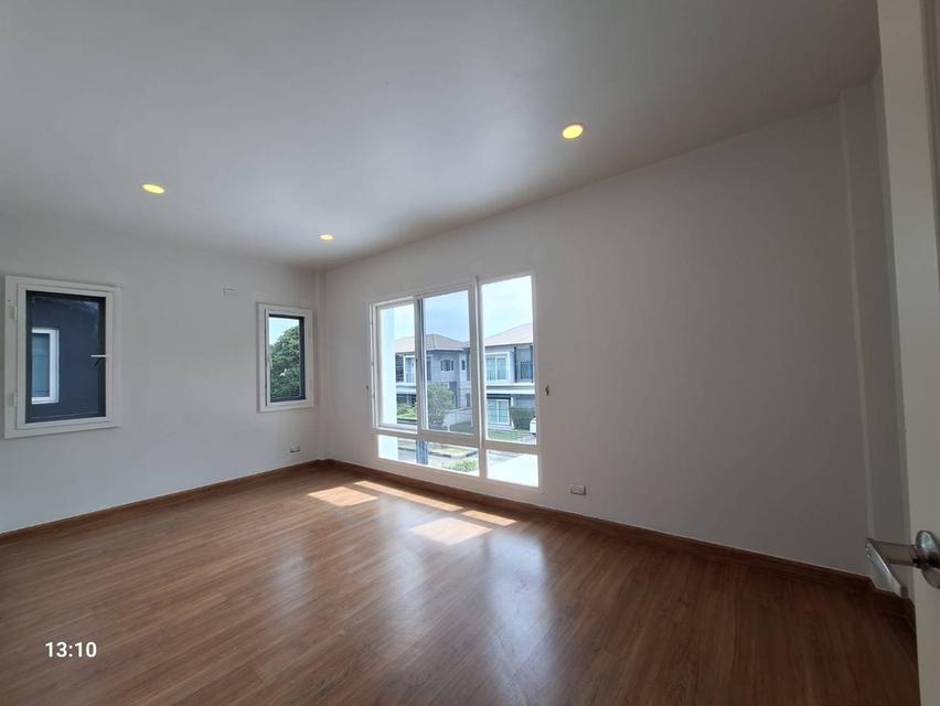 บ้านเดี่ยว เซนโทร วัชรพล ติดถนนสุขาภิบาล 5 หลังมุม ราคาเพียง 7.29 ลบ. 16