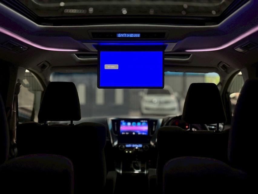 ปี 2015 TOYOTA VELLFIRE, 2.5 Z โฉม ปี15-23สีเทา เครื่องยนต์เบนซินล้วน มือเดียวป้ายแดง 17