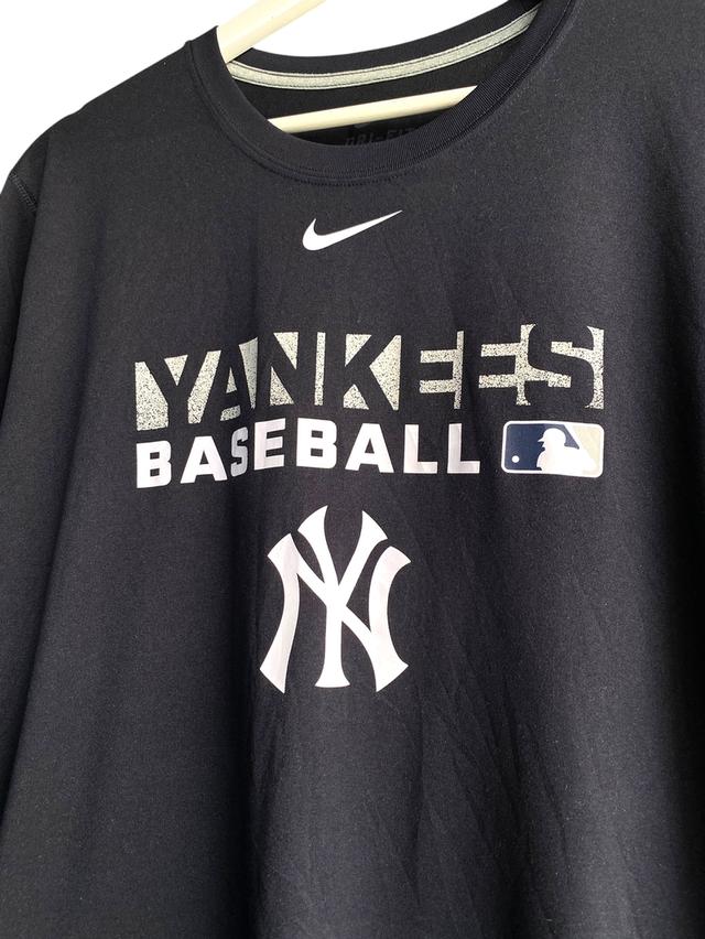 New York Yankees Nike Dri Fit T Shirt - Small  2