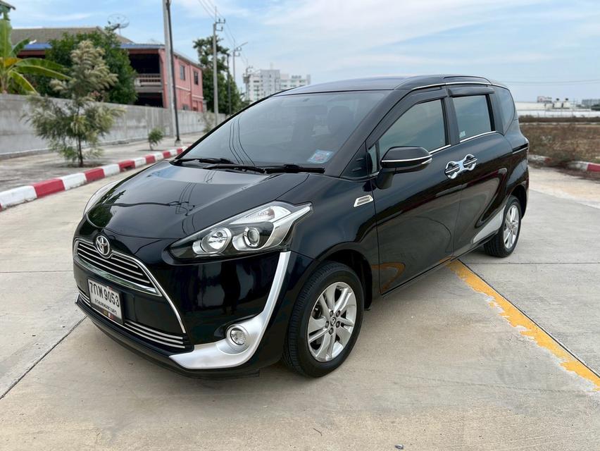 TOYOTA SIENTA 1.5 G รุ่นรองท๊อป ปี 2018 สีดำ ไมล์แท้ 150,000 km.