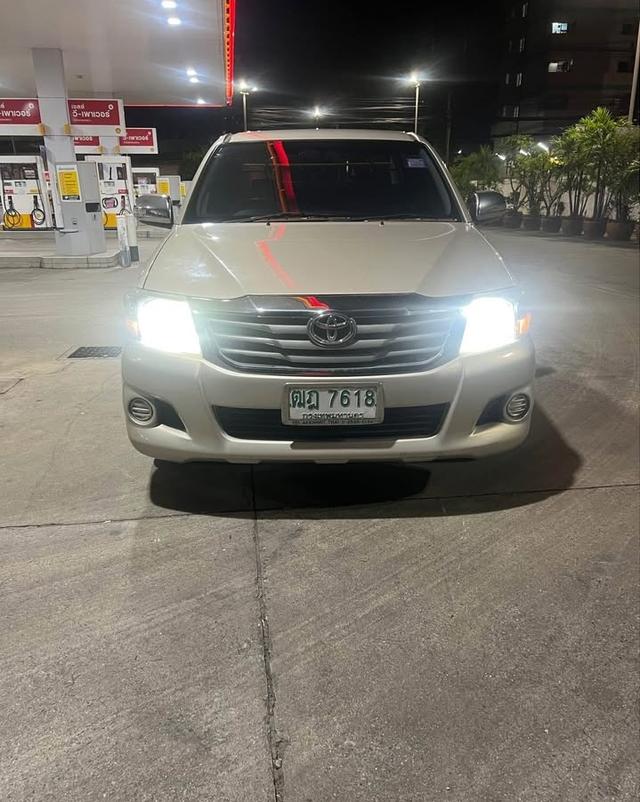 Toyota Hilux Vigo Champ ปี 2011 3