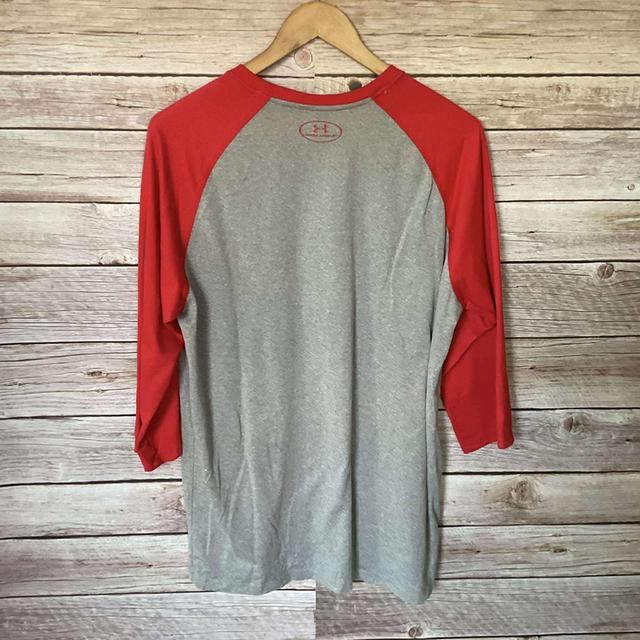 เสื้อกีฬา under armour รูปที่ 2