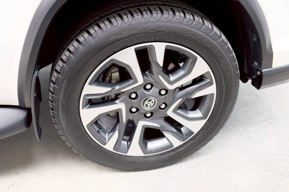 รหัสรถ SAP6030 🚗 Toyota Fortuner 2.8 Legender 4WD ปี 2021 8