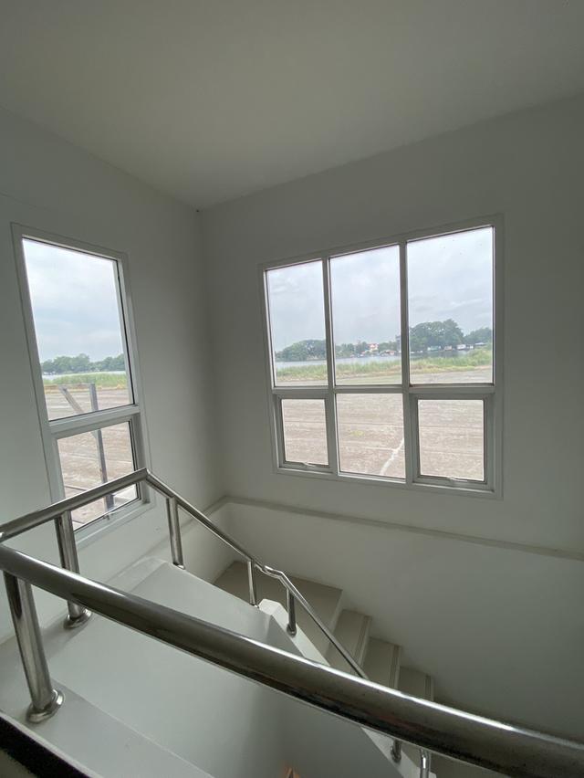 ขายทาวน์โฮมสไตล์บ้านแฝดหลังมุมวิวทุ่งนา 6