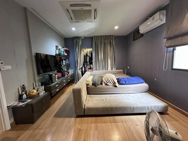 ขายบ้านเดี่ยว 2 ชั้น เนื้อที่ 68 ตรว.หลังมุม The Plant Estique ซอยพัฒนาการ 38 เหมาะสำหรับครอบครัวใหญ่ 10 นาทีถึงเอกมัย ทองหล่อ 4