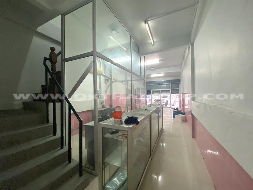 อาคารพาณิชย์ 3 ชั้น ถ.ติวานนท์ เมืองนนทบุรี 3