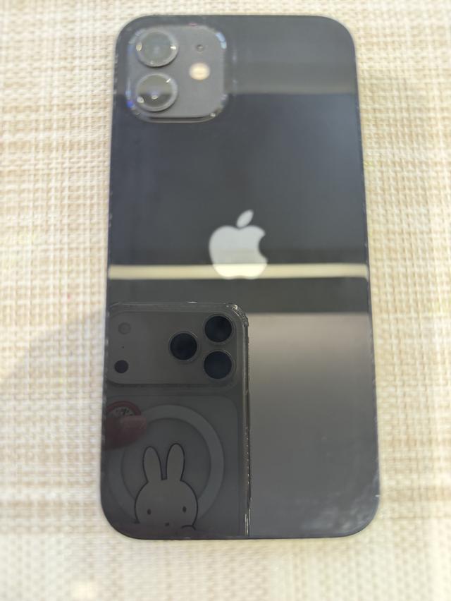 iPhone 12 สีดำ 128 หน้าจอเปลี่ยนแล้ว  ใช้งานปกติทุกอย่าง