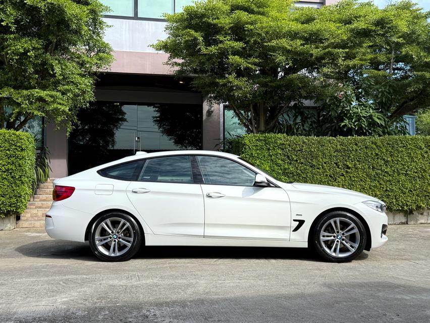 2018 BMW 320D GT SPORTLINE LCI รถมือเดียวออกป้ายแดง รถวิ่งน้อย เข้าศูนย์ทุกระยะ ไม่เคยมีอุบัติเหตุครับ
