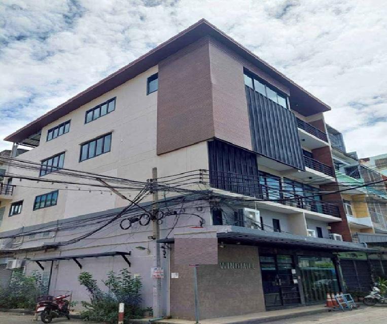 ให้เช่าอาคารพาณิชย์ / อาคารสำนักงาน 4.5 ชั้น / ทำเล พระราม 3 , ถนนจันทร์ หรือ เข้าทาง เจริญกรุง 107 ได้ / อาคารอยู่ในซอย เจริญราษฎร์ เข้าซอยไม่ลึก  1