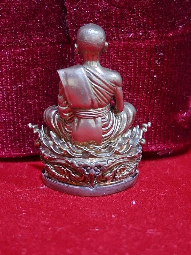 ชุดพระหลวงพ่อคูณรุ่นเจริญพร๑๙งานพุทธศิลป์ รูปที่ 5