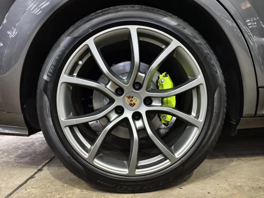 Porsche Cayenne E-Hybrid Coupe 2022 17