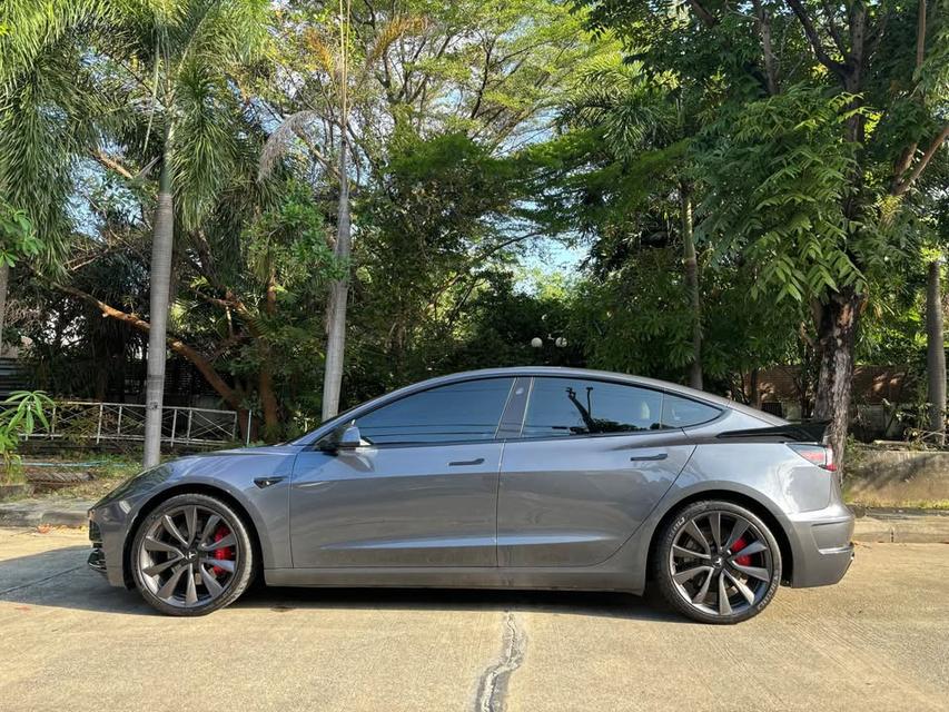 Tesla Model 3 รถไฟฟ้าปี 2023