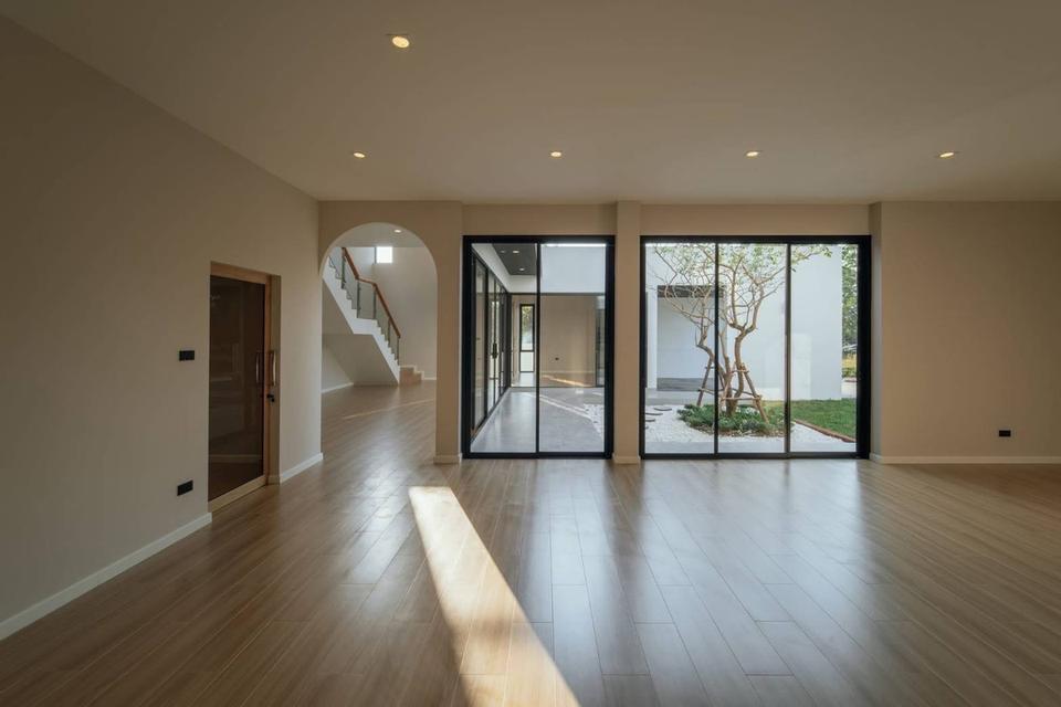 🏠 ขายบ้านเดี่ยว 2 ชั้น 5 นอน 5 น้ำ เพียง 10.9 ลบ. สวยคุ้มพร้อมอยู่! ✨ 14