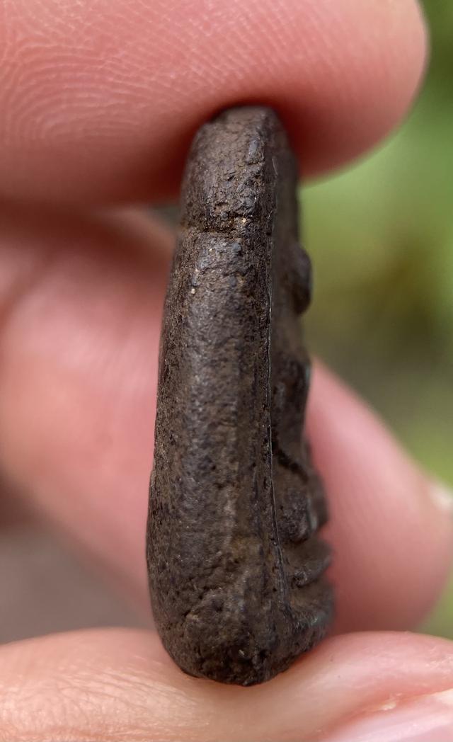  พระเศียรโล้นสะดุ้งกลับ  หลวงปู่บุญ วัดกลางบางแก้ว เนื้อผงยาจินดามณี 6