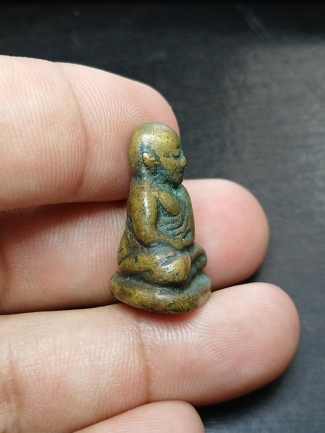 หลวงพ่อเงิน พิมพ์ขี้ตา รูปที่ 4