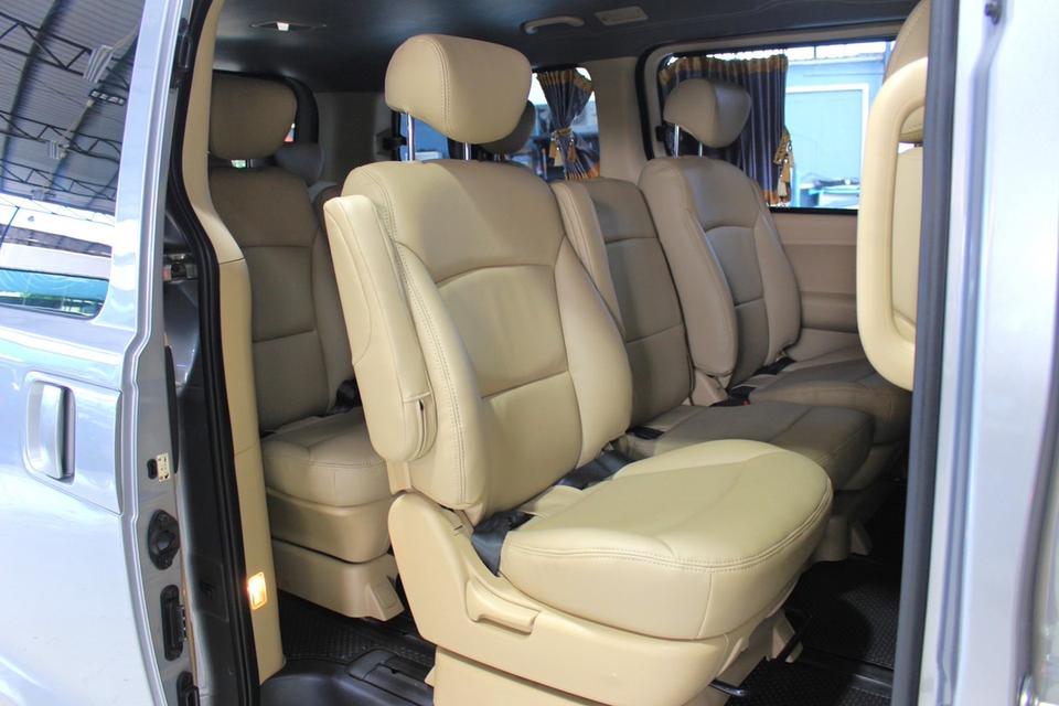 รหัสรถ JRS3950 Hyundai H1 Touring 2019 14