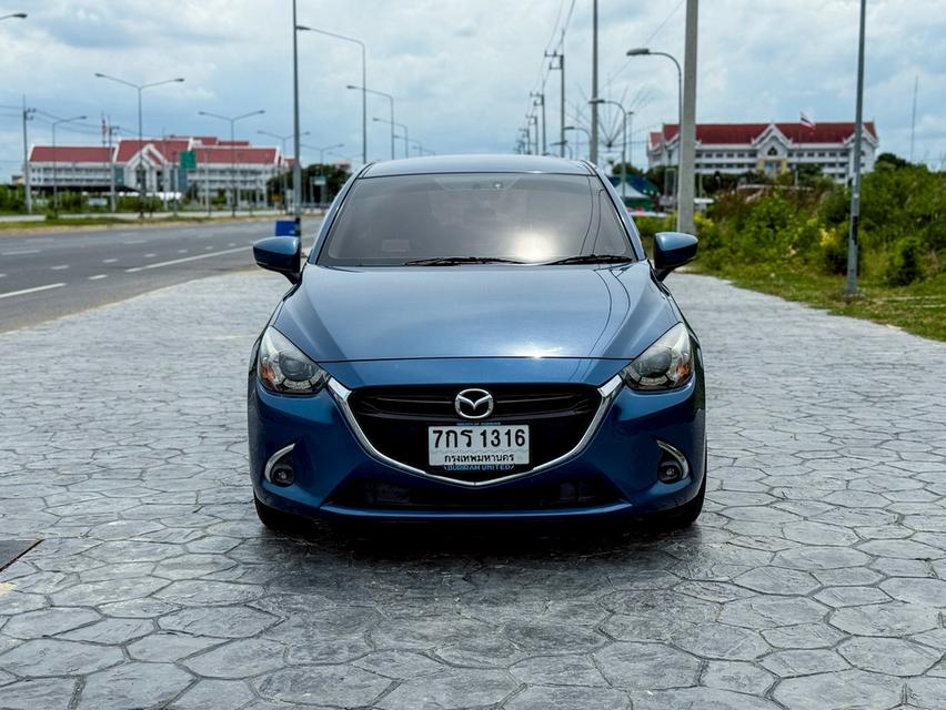 Mazda2 1.3 High Connect ปี 2018 สีฟ้า มือเดียวป้ายแดง 2