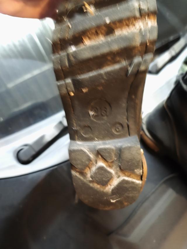 รองเท้าคอมแบท เบอร์ 6