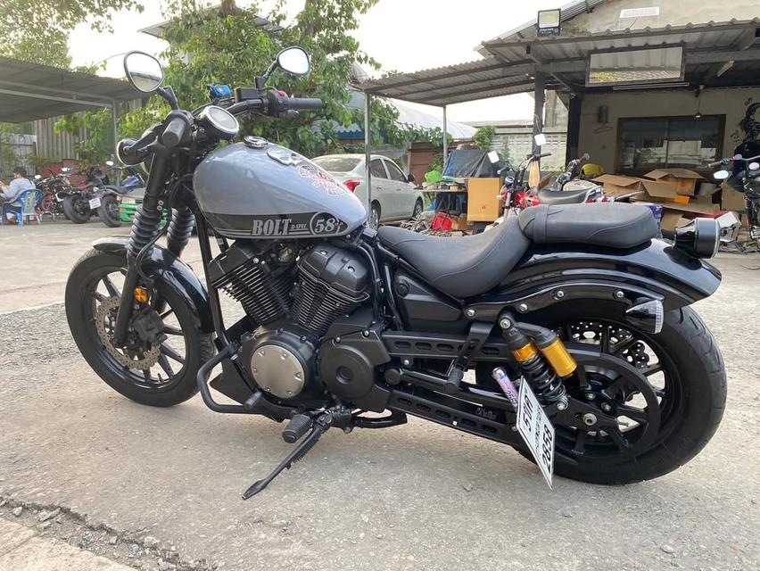 Yamaha Bolt R สีเทา 4