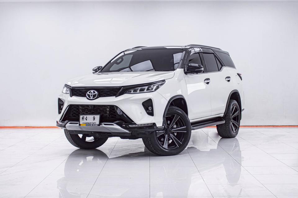 รหัสรถ 1E760 FORTUNER  2.4 LEGENDER BLACK TOP 4WD 2022