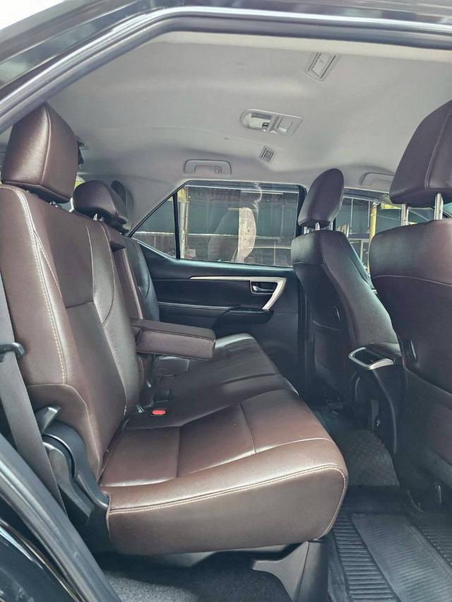 TOYOTA FORTUNER 2.4 V ปี 18 AT 8