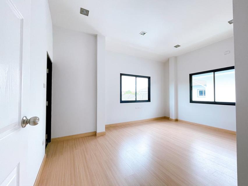 🏡 ให้เช่าบ้านเดี่ยวสองชั้น ทำเลดี ใกล้ตลาดและห้างสรรพสินค้า เดินทางสะดวก 13