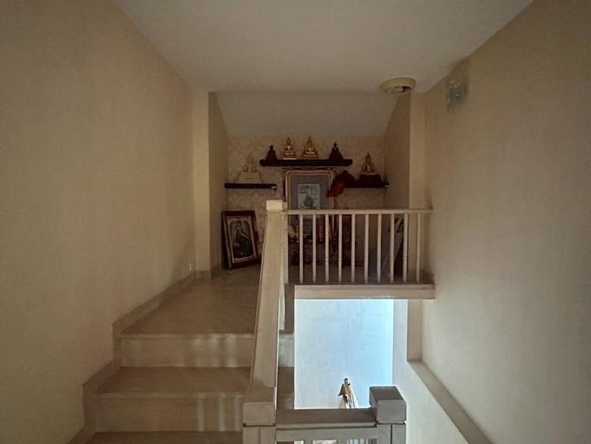 บ้านเดี่ยว 2 ชั้น 3 ห้องนอน 2 ห้องน้ำ 10