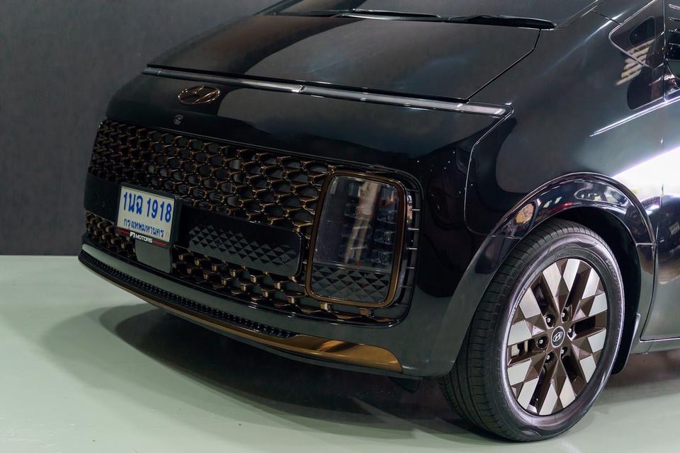 HYUNDAI STARIA PREMIUM 2022 ที่สุดแห่งรถ MVP ตัวท็อปสุด SUNROOF วิ่งเพียง 96,xxx KM. ประวัติเซอร์วิสศูนย์ทุกระยะการใช้งาน 10