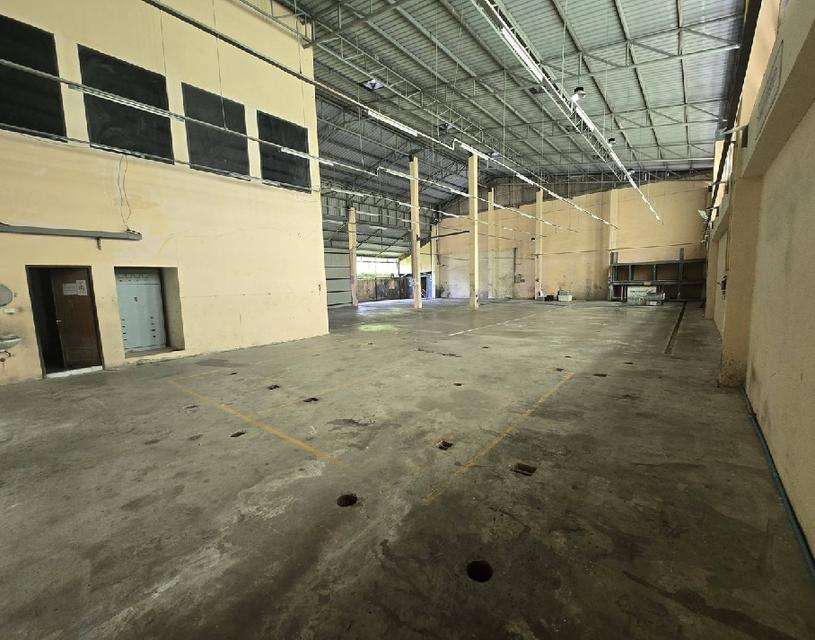 ให้เช่าโกดังพร้อมสำนักงาน 2 ชั้น / พื้นที่ใช้สอยรวม 600 ตารางเมตร / ทำเลย่านโชคชัย 4 / ซอยลาดพร้าววังหิน 47 8