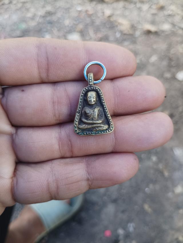 จอบหลวงพ่อเงินใม่ทราบรุ่น สนใจติดต่อได้นะครับ