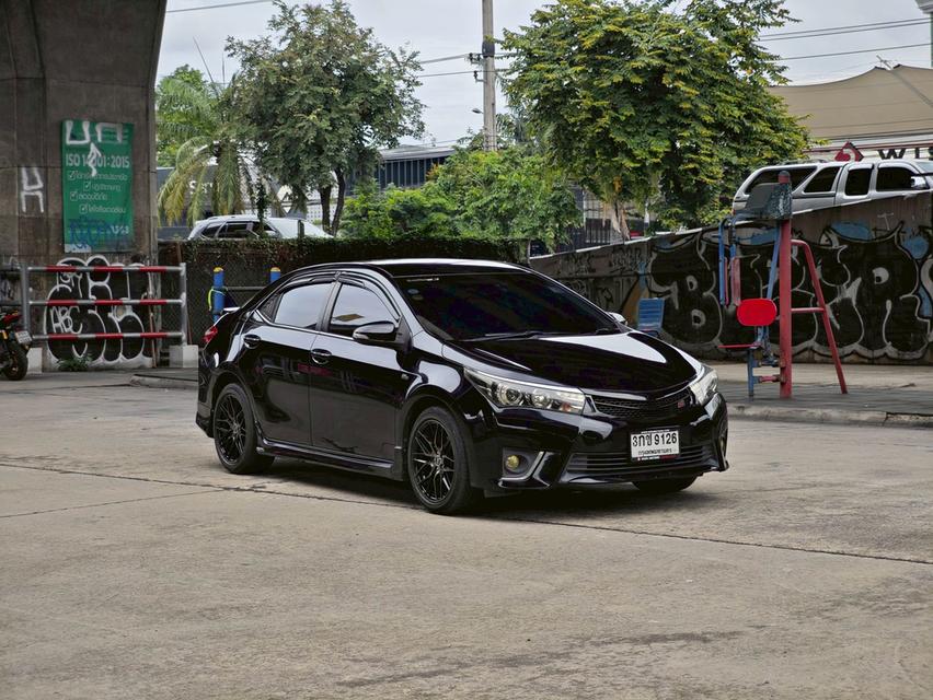 Toyota Corolla Altis 1.8 V ปี 2014
