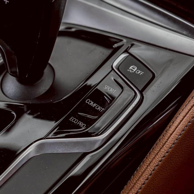 รหัสรถ 67GG2585 BMW 520d Luxury Limousine G30 ปี2017 11