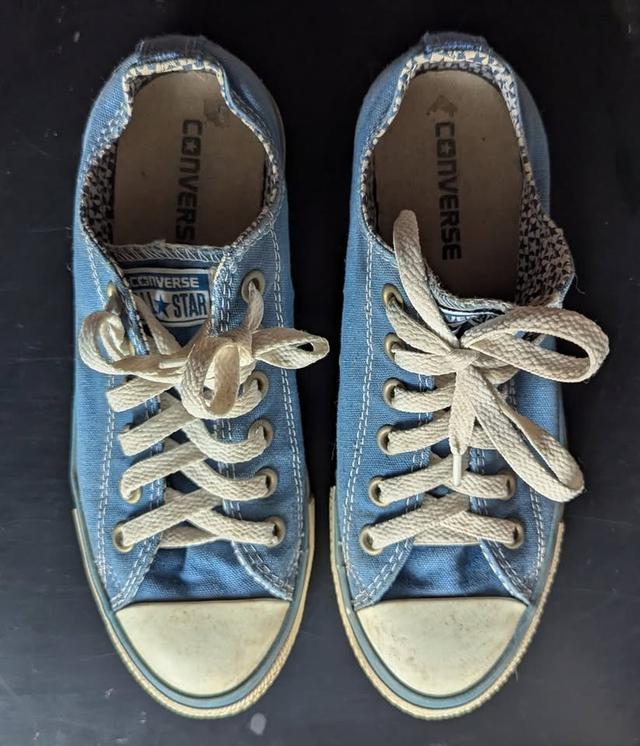 รองเท้า Converse Chuck Taylor All Star Low Top สีน้ําเงิน Navy สภาพสวย เบอร์ 6 พร้อมกล่อง รูปที่ 2