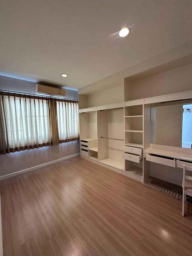 ให้เช่าทาวโฮม3ชั้น โครงการกรีนิช รามอินทรา ติดรถไฟฟ้าสายสีชมพู ติดถนนใหญ่ ถนนรามอินทรา ใกล้ แฟชั่นไอส์แลนด์ 2