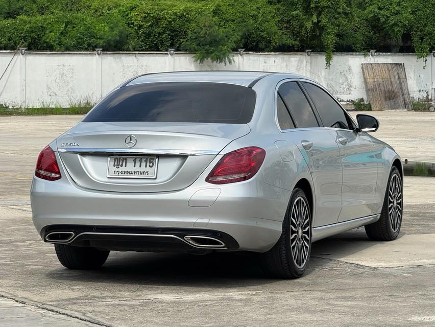 Mercedes-Benz C350e Exclusive W205ปี 2016 เลขไมล์ 92,xxx km.💰ราคา 499,000 บาท *ไม่รวมป้าย รูปที่ 6