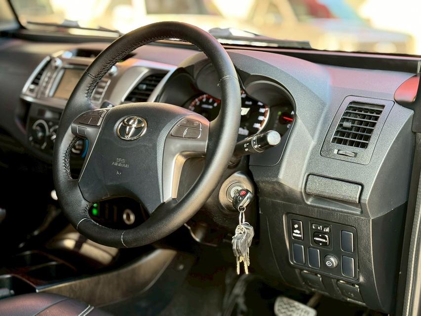 ปี 2015 THAI RUNG TRANSFORMER MAX, 2.5D4D 2WD 11 ที่นั่ง เกียร์ออโต้ เครื่องยนต์ดีเซล รูปที่ 7