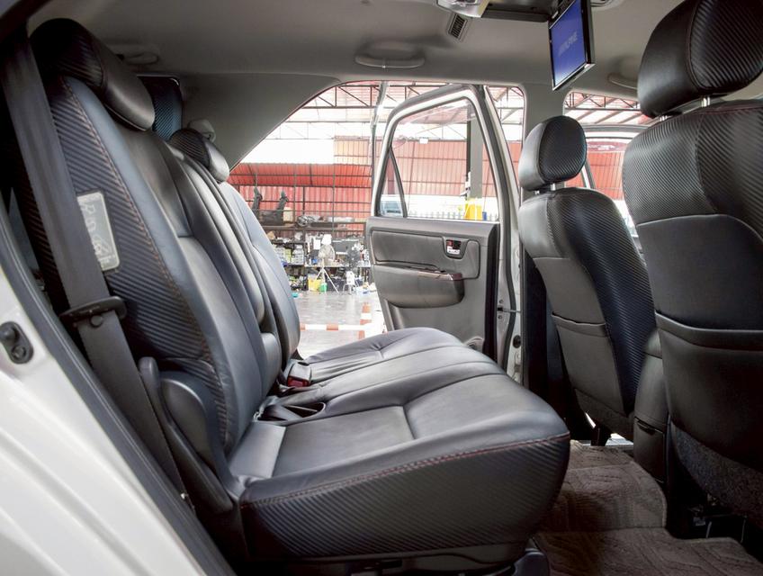 TOYOTA FORTUNER 3.0 TRD Sportivo 4WD ปี 2014 10