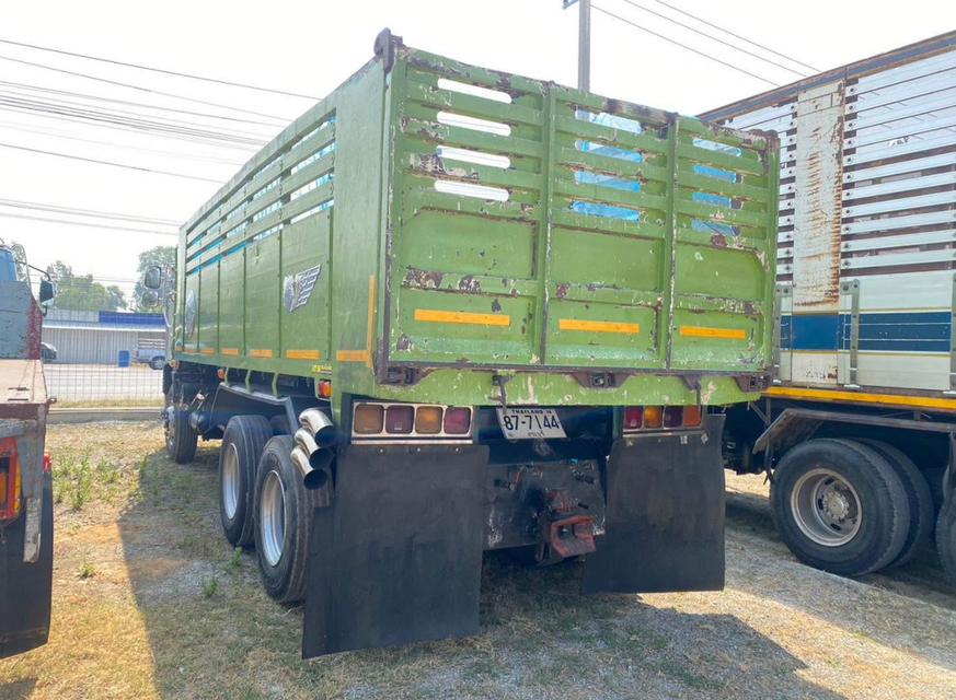 ขายถูกๆรถบรรทุก 10 ล้อ 2 เพลา Isuzu Deca ปี 2001 3