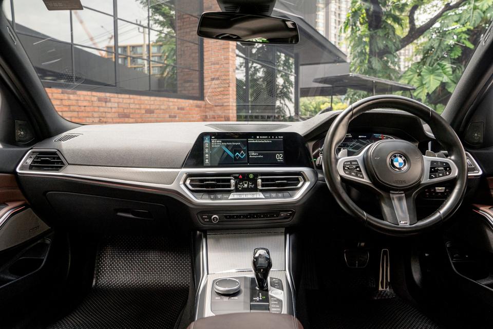 BMW 330e M Sport Plug-in Hybrid รุ่น G20 ปี 2022 📌เข้าใหม่! 𝘽𝙈𝙒 𝟯𝟯𝟬𝗲 𝙈 𝙎𝙥𝙤𝙧𝙩⚡️ สวยเกินเรื่องพร้อม BSI&Warranty รับประกันศูนย์👨🏽‍🔧 3