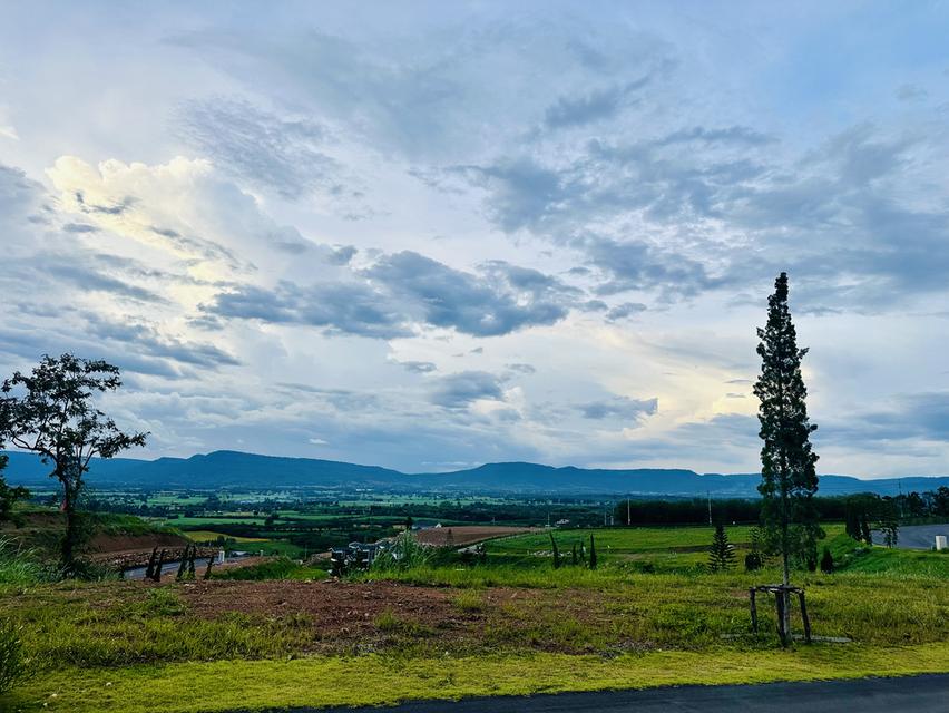 “แบ่งขายที่ดินเขาใหญ่“ ทำเล บนเขา วิวสวยสุดในโครงการ Private Hill เนื้อที่ประมาณ 1 ไร่ 7