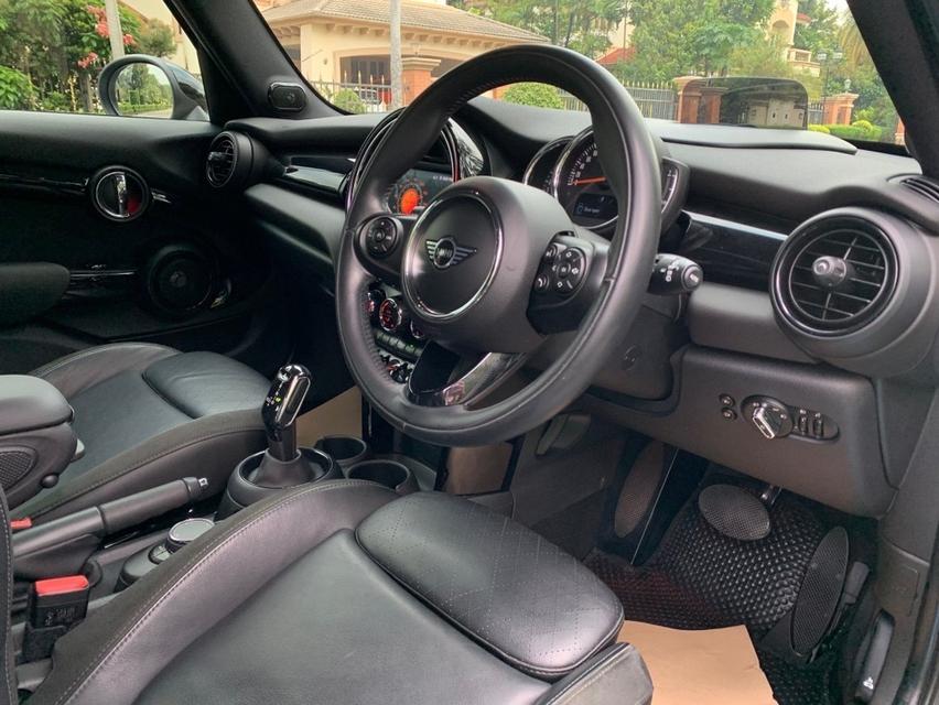 2019 MINI COOPER 2.0 S 5-TURER RHD รหัส PJP1966  10