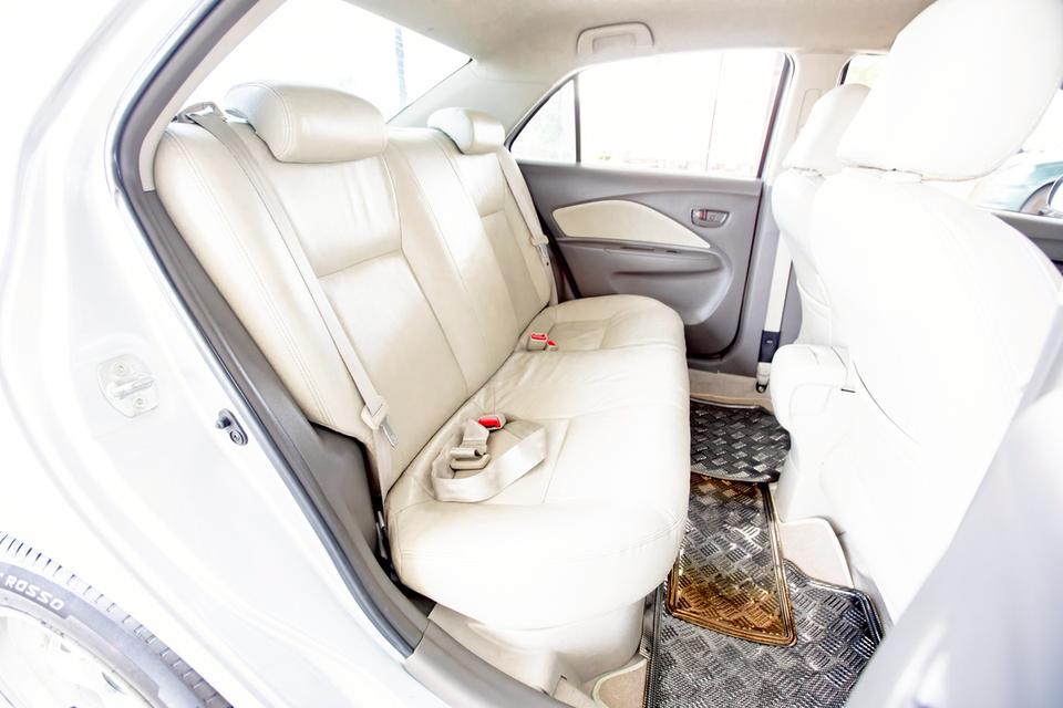 Toyota Vios 1.5E ปี 2011 เกียร์ออโต้ สีเทา 14