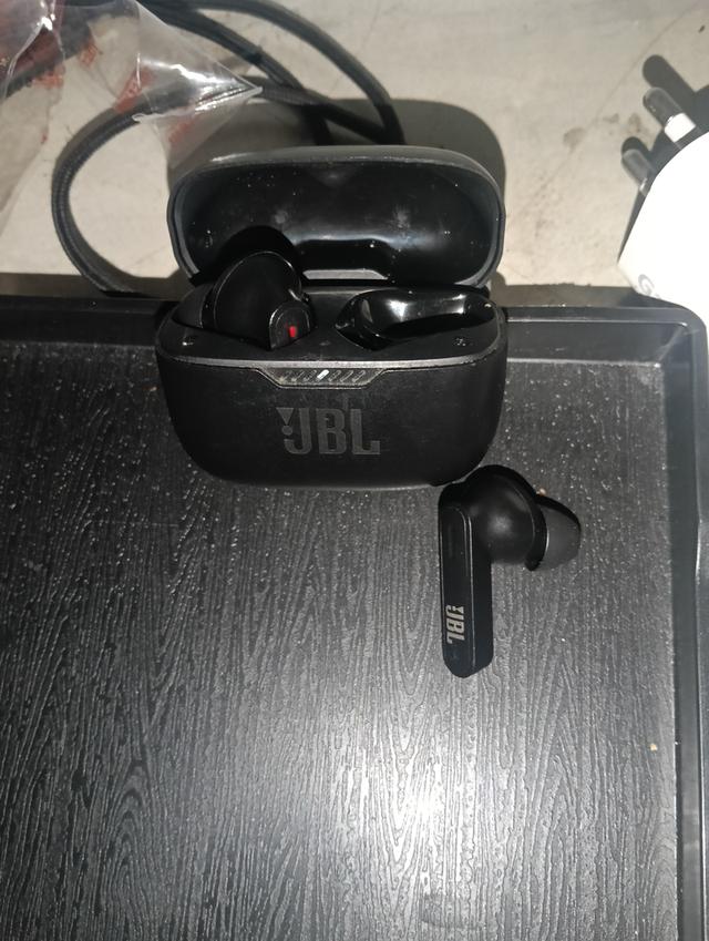 JBL Tune 230NC TWS มือสอล รูปที่ 2