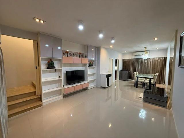 ให้เช่าทาวน์โฮม 3 ชั้น บ้านกลางเมือง ซอยอ่อนนุช 17 ถนนสุขุมวิท 77 ใกล้ BTS อ่อนนุช พร้อมเฟอร์นิเจอร์และเครื่องใช้ไฟฟ้า 2