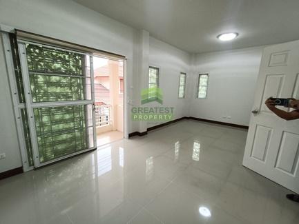 บ้านแฝดพร้อมอยู่ หมู่บ้าน เอกกวิน3 รังสิต คลอง2 ใกล้ฟิวเจอร์พาร์ครังสิต 4