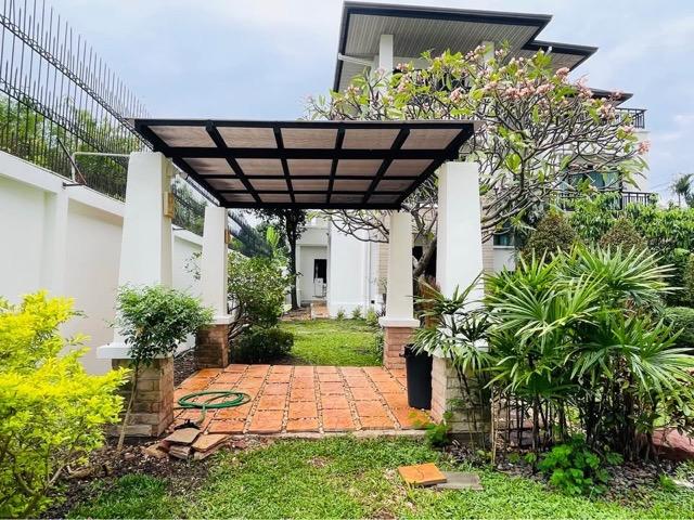 MHR101 พื้นที่กว้างขวาง 450 ตร.ม. จอดรถได้ 6 คัน! ให้เช่าบ้านเดี่ยวรัชดา 32 ฟังก์ชันครบ 4 นอน 4 น้ำ พร้อมห้องแม่บ้าน สภาพสวยพร้อมอยู่สิ้นเดือน พ.ค. นี 13