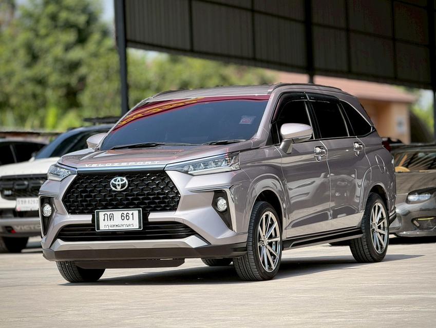 ปี 2022 TOYOTA VELOZ, 1.5 SMARTโฉม ปี22-ปัจจุบัน สีเทา รถสวยสภาพดี กุญแจสำรองครบ