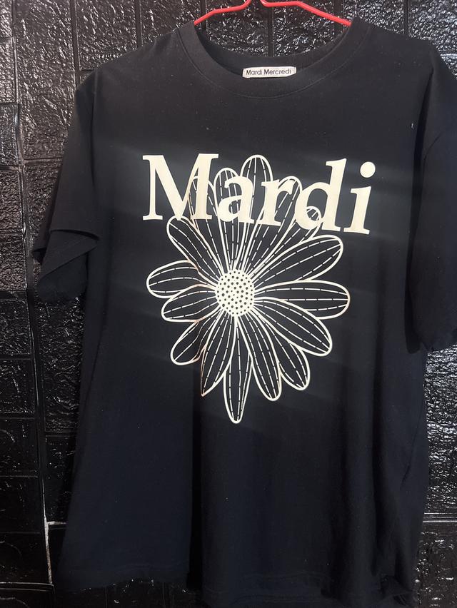 เสื้อยืดมือสองแบรนด์  Mardi