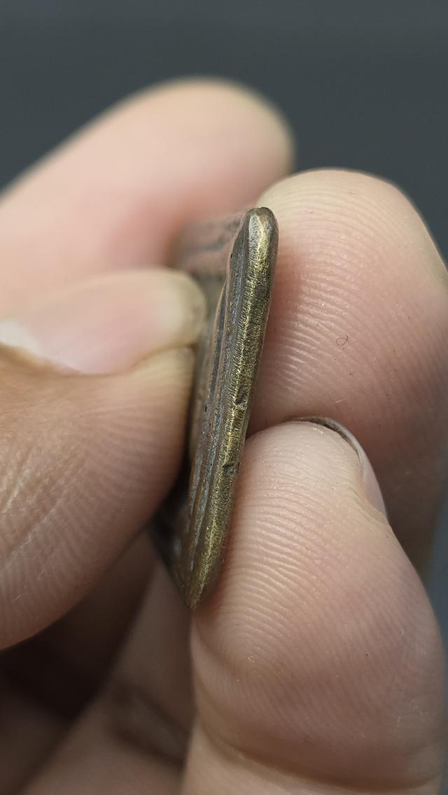 เหรียญหล่อปรกโพธิ์ หลวงพ่อโบ้ย วัดมะนาว พิมพ์บี 5